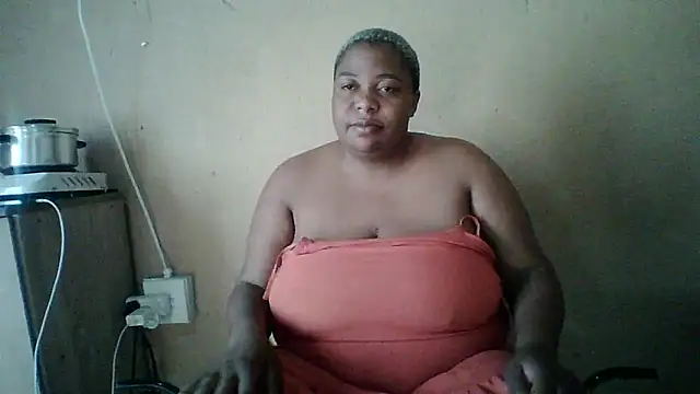 Snapshot of bustyboobs6 chatting on February 26, 2026, 6:46 am bustyboobs6 online show from February 26, 2026, 6:46 am