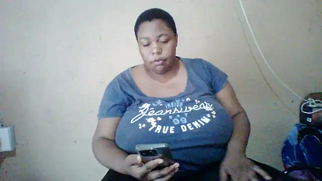 Snapshot of bustyboobs6 chatting on March 21, 2026, 10:42 am bustyboobs6 online show from March 21, 2026, 10:42 am