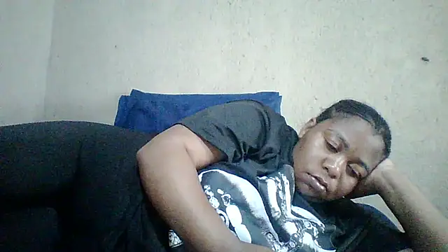 Snapshot of bustyboobs6 chatting on December 18, 2025, 6:51 am bustyboobs6 online show from December 18, 2025, 6:51 am