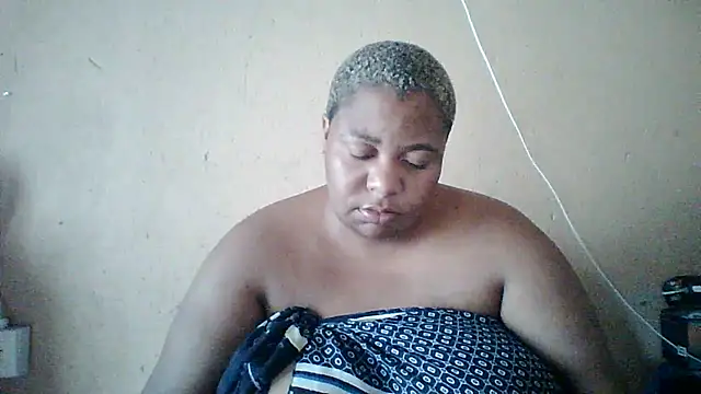 Snapshot of bustyboobs6 chatting on February 18, 2026, 7:06 am bustyboobs6 online show from February 18, 2026, 7:06 am