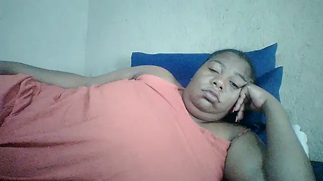 Snapshot of bustyboobs6 chatting on December 20, 2025, 5:43 am bustyboobs6 online show from December 20, 2025, 5:43 am