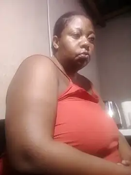 Snapshot of bustyboobs6 chatting on October 25, 2025, 3:28 am bustyboobs6 online show from October 25, 2025, 3:28 am