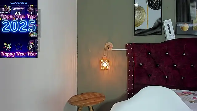 Snapshot of angela_nix chatting on February 6, 2026, 3:19 pm angela nix online show from February 6, 2026, 3:19 pm