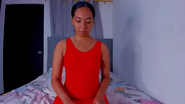 NAHOMI MILLER online show from March 9, 2025, 1:25 am