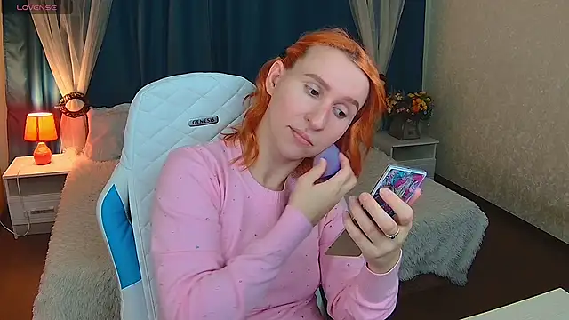 Snapshot of AliceBYKiss chatting on February 26, 2025, 6:19 am AliceBYKiss online show from February 26, 2025, 6:19 am