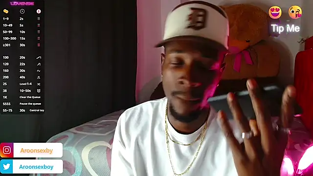 Aroonpapisex online show from October 20, 2025, 1:40 am