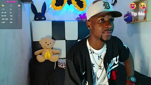 Aroonpapisex online show from March 21, 2026, 1:18 am