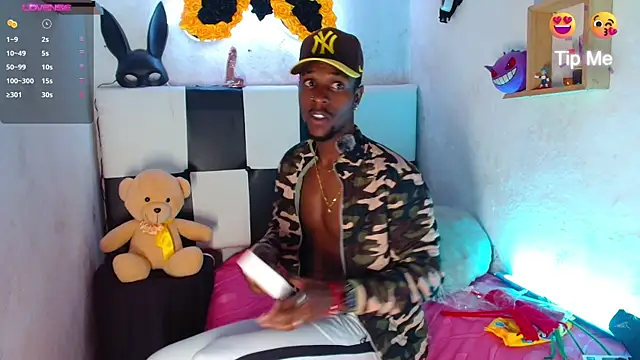 Aroonpapisex online show from March 18, 2026, 2:48 am