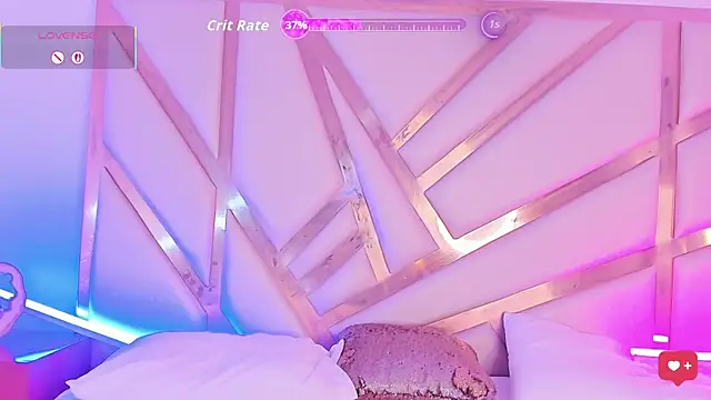 Snapshot of Carolina_Evanss chatting on October 8, 2025, 11:45 am Carolina Evanss online show from October 8, 2025, 11:45 am