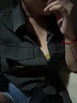 Snapshot of kiyomi-amour chatting on December 29, 2024, 6:35 am kiyomi-amour online show from December 29, 2024, 6:35 am