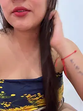 Snapshot of kiyomi-amour chatting on January 8, 2025, 5:48 am kiyomi-amour online show from January 8, 2025, 5:48 am