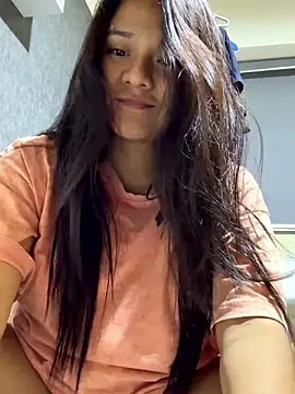 Snapshot of kiyomi-amour chatting on December 5, 2024, 7:32 am kiyomi-amour online show from December 5, 2024, 7:32 am