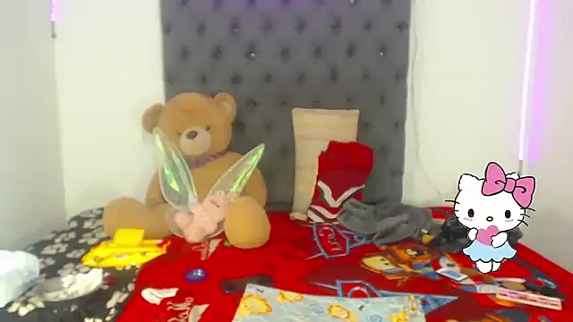 lucianadolll online show from October 20, 2025, 8:04 am