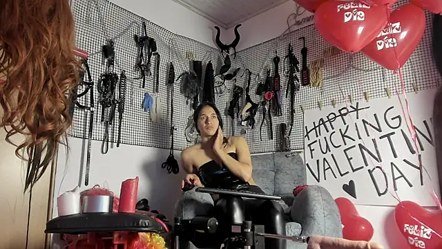 Snapshot of Evil_sammy chatting on February 12, 2026, 2:39 pm Evil sammy online show from February 12, 2026, 2:39 pm