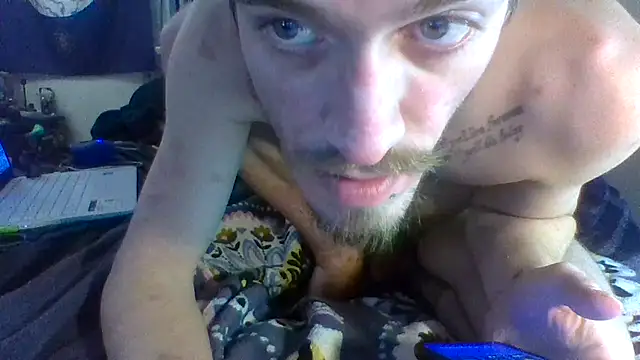 Snapshot of ATwinkie chatting on March 12, 2025, 11:21 am ATwinkie online show from March 12, 2025, 11:21 am