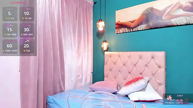 renata milf  online show from April 10, 2026, 12:01 pm