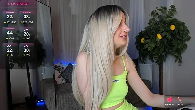 Snapshot of Katty_Lights chatting on February 28, 2025, 4:31 pm Katty Lights online show from February 28, 2025, 4:31 pm