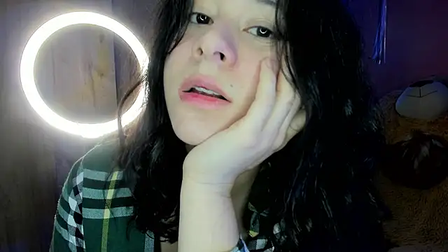 Snapshot of agnes_213 chatting on November 30, 2025, 1:45 pm agnes 213 online show from November 30, 2025, 1:45 pm