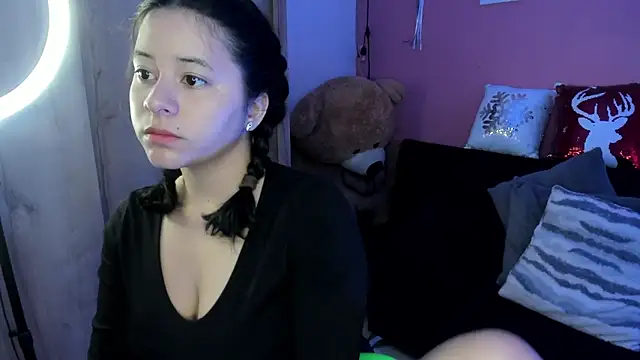 Snapshot of agnes_213 chatting on November 24, 2025, 1:44 pm agnes 213 online show from November 24, 2025, 1:44 pm