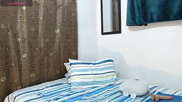 Snapshot of Thhiago_tay chatting on October 19, 2025, 8:06 am Thhiago tay online show from October 19, 2025, 8:06 am