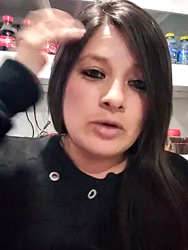 Snapshot of Neve_Collins chatting on May 17, 2026, 1:38 am Neve Collins online show from May 17, 2026, 1:38 am