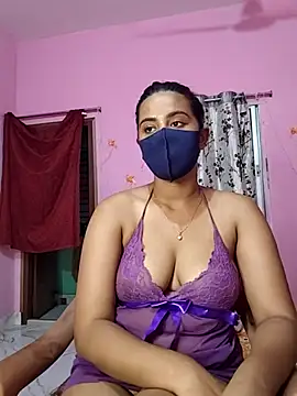Snapshot of lovely-tanu chatting on September 13, 2025, 1:11 pm lovely-tanu online show from September 13, 2025, 1:11 pm
