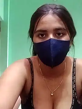 Snapshot of lovely-tanu chatting on December 4, 2024, 10:40 am lovely-tanu online show from December 4, 2024, 10:40 am