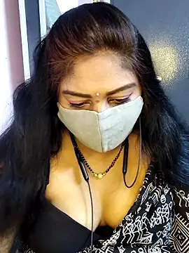 RomeoJuliet345 online show from March 28, 2026, 10:05 am