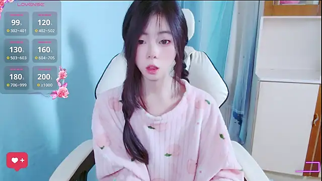 xiyao1314 online show from October 21, 2025, 4:56 am