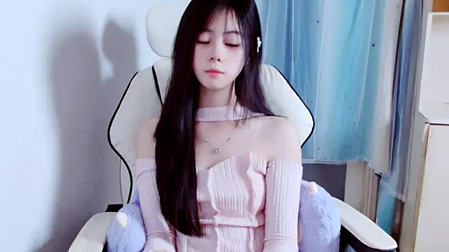 xiyao1314 online show from November 7, 2025, 2:16 am