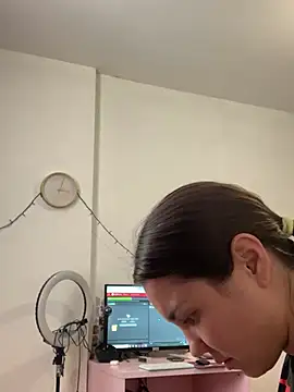 Snapshot of MiraMiss chatting on February 17, 2026, 10:01 am MiraMiss online show from February 17, 2026, 10:01 am