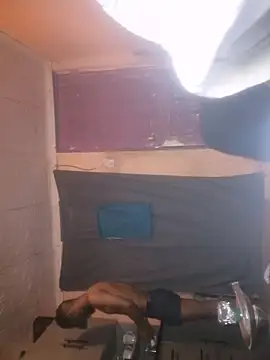 Snapshot of lukay69 chatting on November 17, 2025, 2:54 pm lukay69 online show from November 17, 2025, 2:54 pm