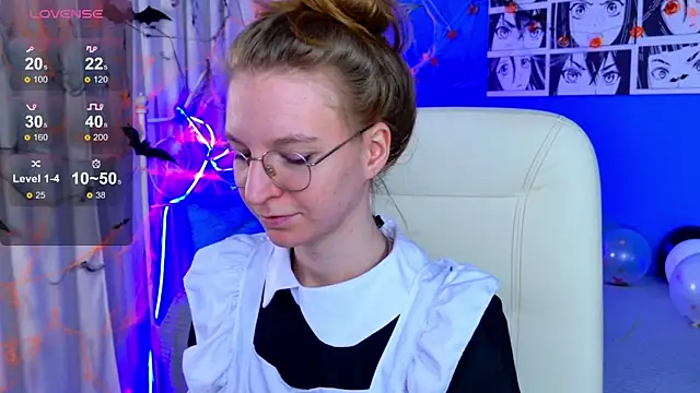 VioletShine online show from October 30, 2025, 8:45 am