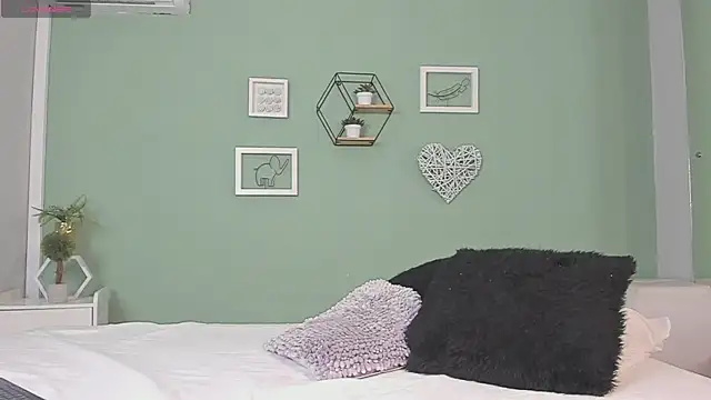 Jonness Isa  online show from March 16, 2025, 2:11 pm