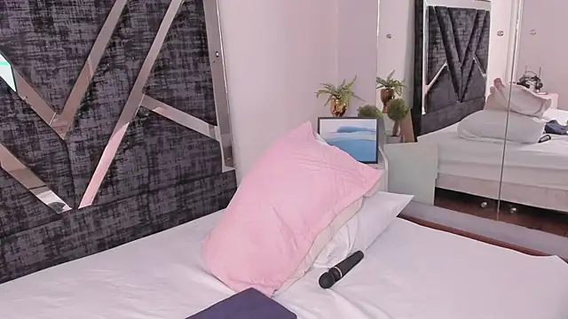 Snapshot of Jonness_Isa_ chatting on February 10, 2026, 12:59 pm Jonness Isa online show from February 10, 2026, 12:59 pm