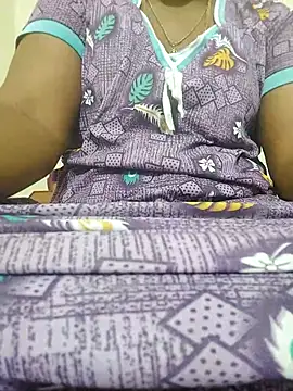 Snapshot of Telugu-mirchi chatting on September 17, 2025, 6:32 pm Telugu-mirchi online show from September 17, 2025, 6:32 pm