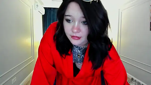Snapshot of MoonLghte chatting on February 21, 2025, 10:48 pm MoonLghte online show from February 21, 2025, 10:48 pm