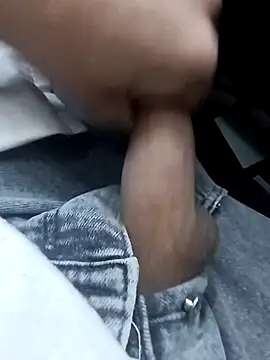 Snapshot of Steve98768 chatting on December 6, 2024, 1:38 pm Steve98768 online show from December 6, 2024, 1:38 pm