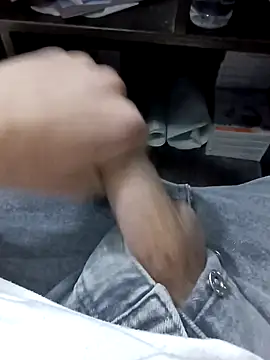 Snapshot of Steve98768 chatting on February 20, 2025, 10:48 pm Steve98768 online show from February 20, 2025, 10:48 pm