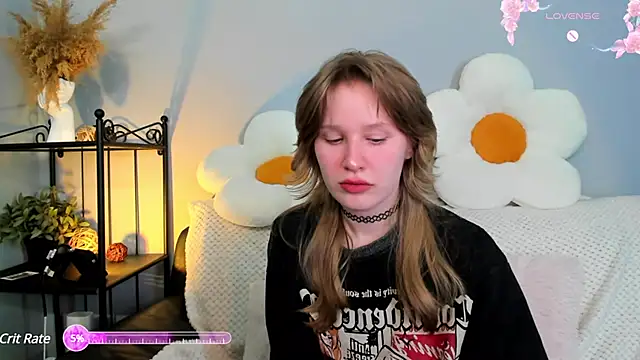 EvaStevs online show from February 14, 2025, 11:31 pm