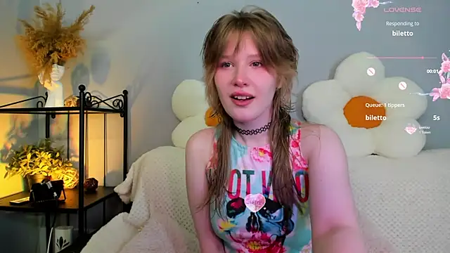 EvaStevs online show from February 16, 2025, 4:21 pm