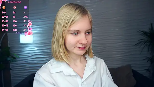 Snapshot of OdelinaFicken chatting on December 15, 2025, 4:18 am OdelinaFicken online show from December 15, 2025, 4:18 am