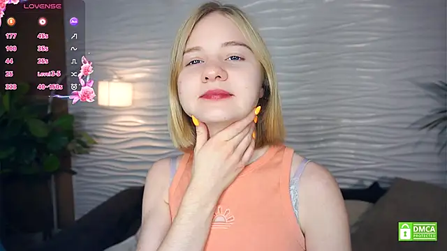 Snapshot of OdelinaFicken chatting on November 13, 2025, 4:05 am OdelinaFicken online show from November 13, 2025, 4:05 am