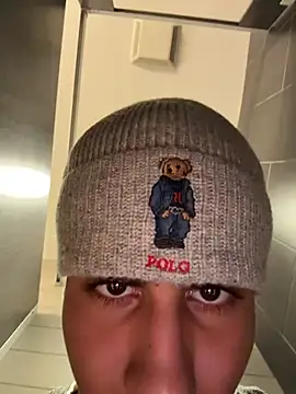 johnycash21 online show from December 1, 2025, 8:53 pm