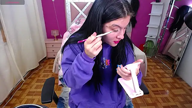 Snapshot of Kate_Laurence_ chatting on February 25, 2025, 1:41 am Kate Laurence online show from February 25, 2025, 1:41 am