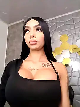 Tiffanny online show from September 30, 2025, 2:06 am