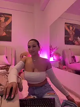 Snapshot of lissa_yasemin chatting on March 6, 2025, 1:37 am lissa yasemin online show from March 6, 2025, 1:37 am