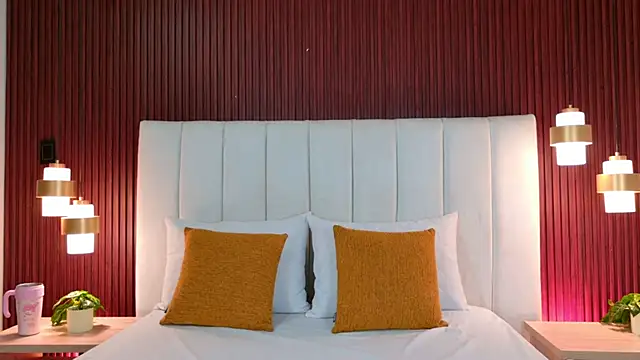 MeganCruzGB online show from October 8, 2025, 12:39 pm