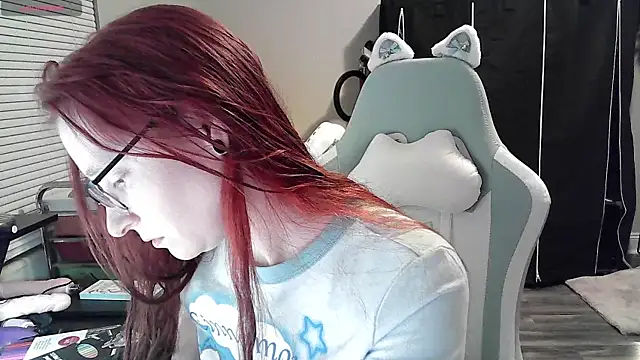 Snapshot of LilyFoxxx chatting on January 27, 2025, 3:15 am LilyFoxxx online show from January 27, 2025, 3:15 am
