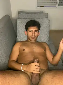 Aura33  online show from January 7, 2025, 5:43 am